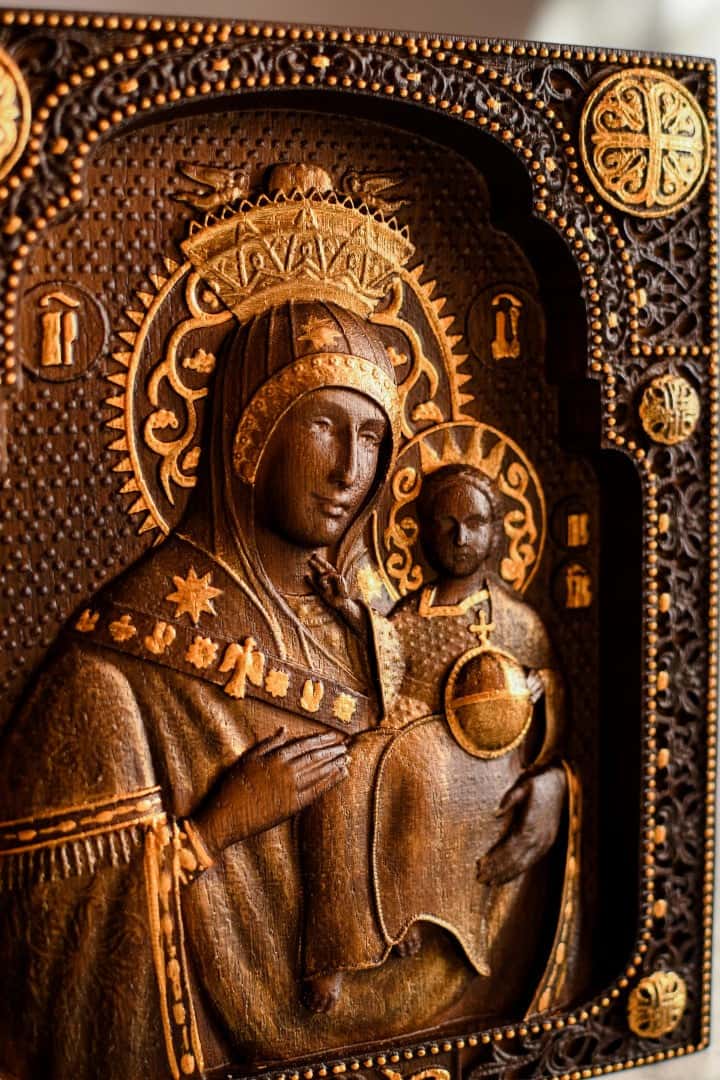 Our Lady of Bethlehem sculpture - Kozak Work Shop