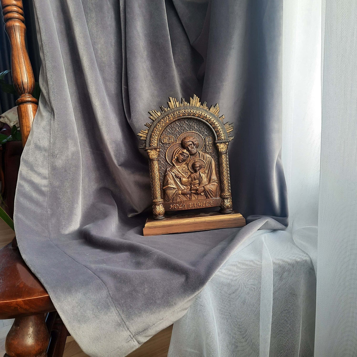 Holy Family on the stand - Kozak Work Shop