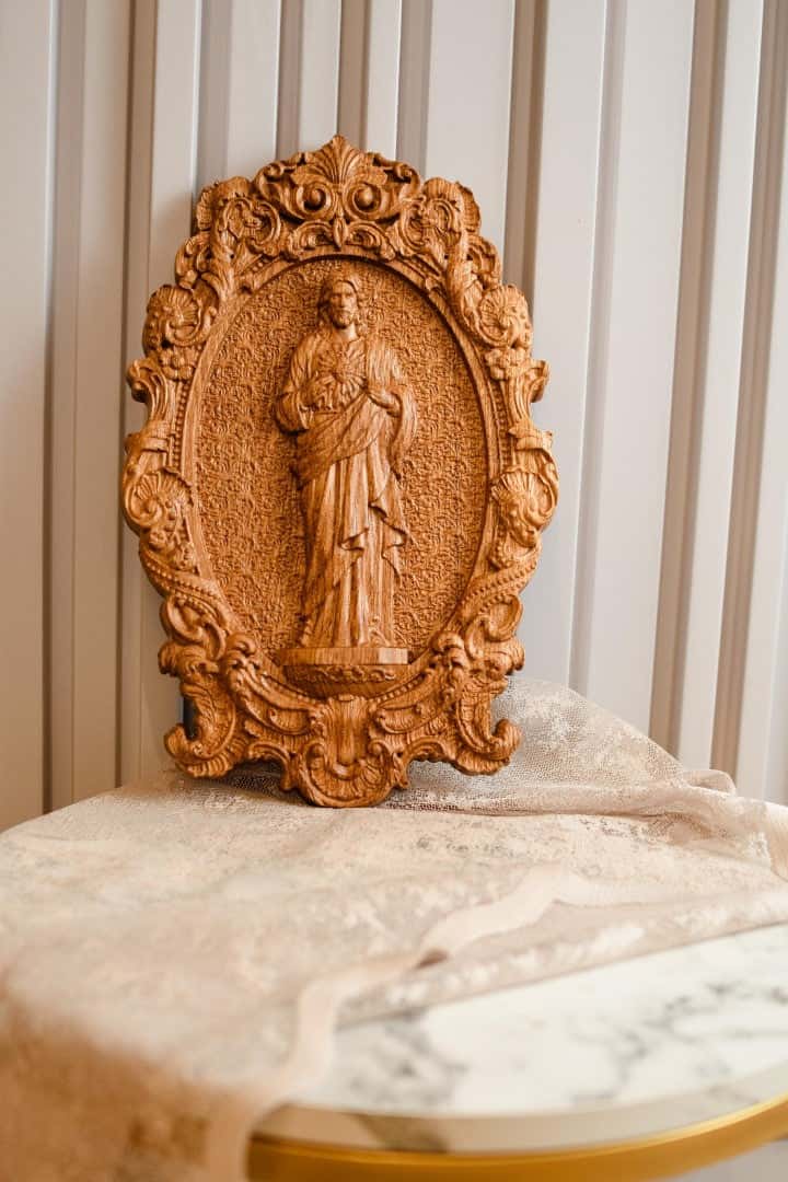 Sacred Heart of Jesus Statuary Wooden Sculpture - Kozak Work Shop