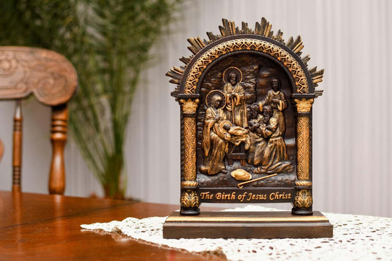 Nativity on the stand - Kozak Work Shop