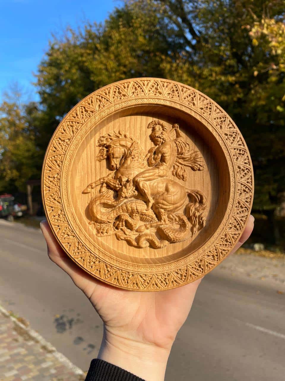 Saint George and the Dragon round - Kozak Work Shop