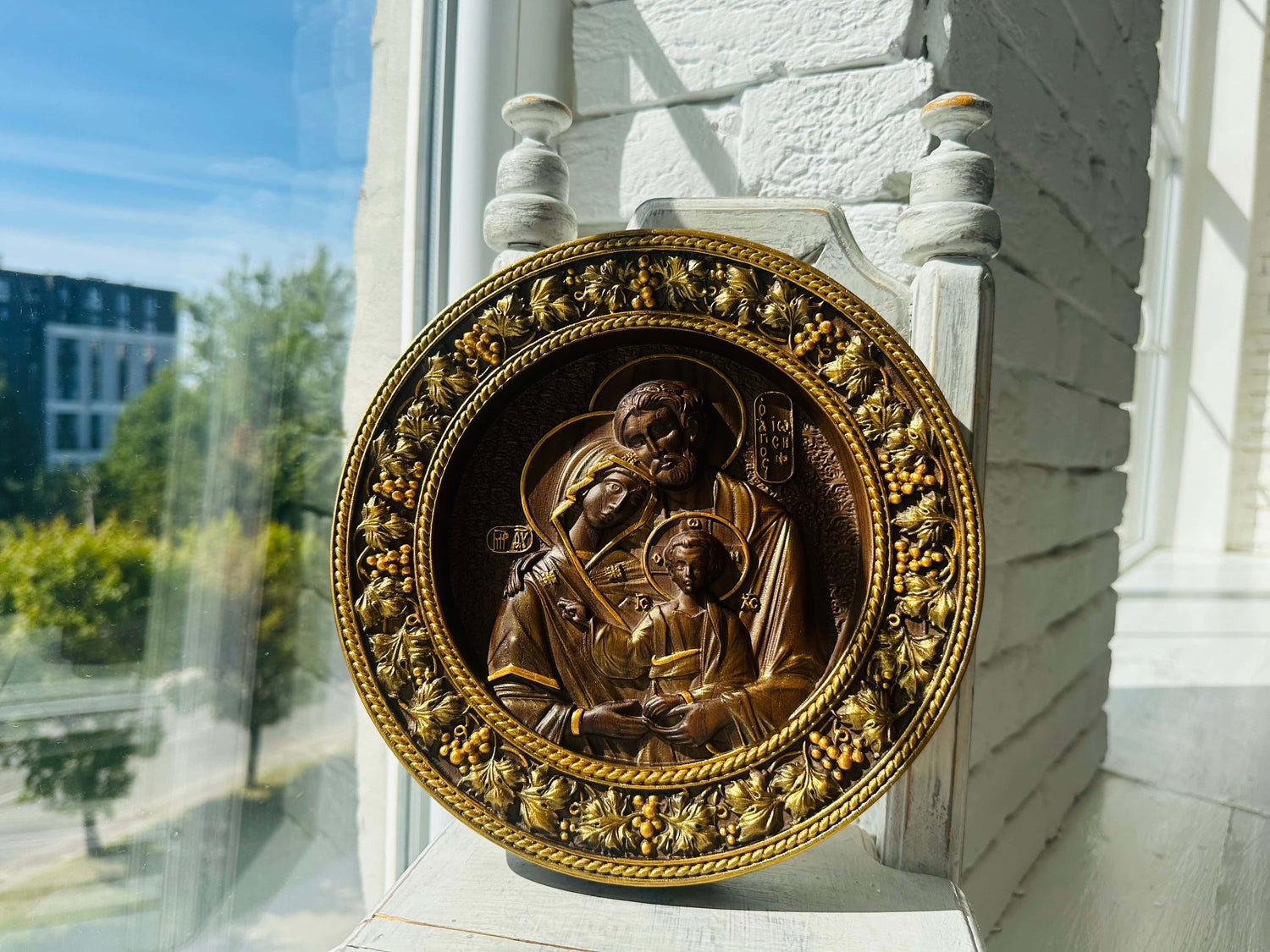 Holy Family round - Kozak Work Shop