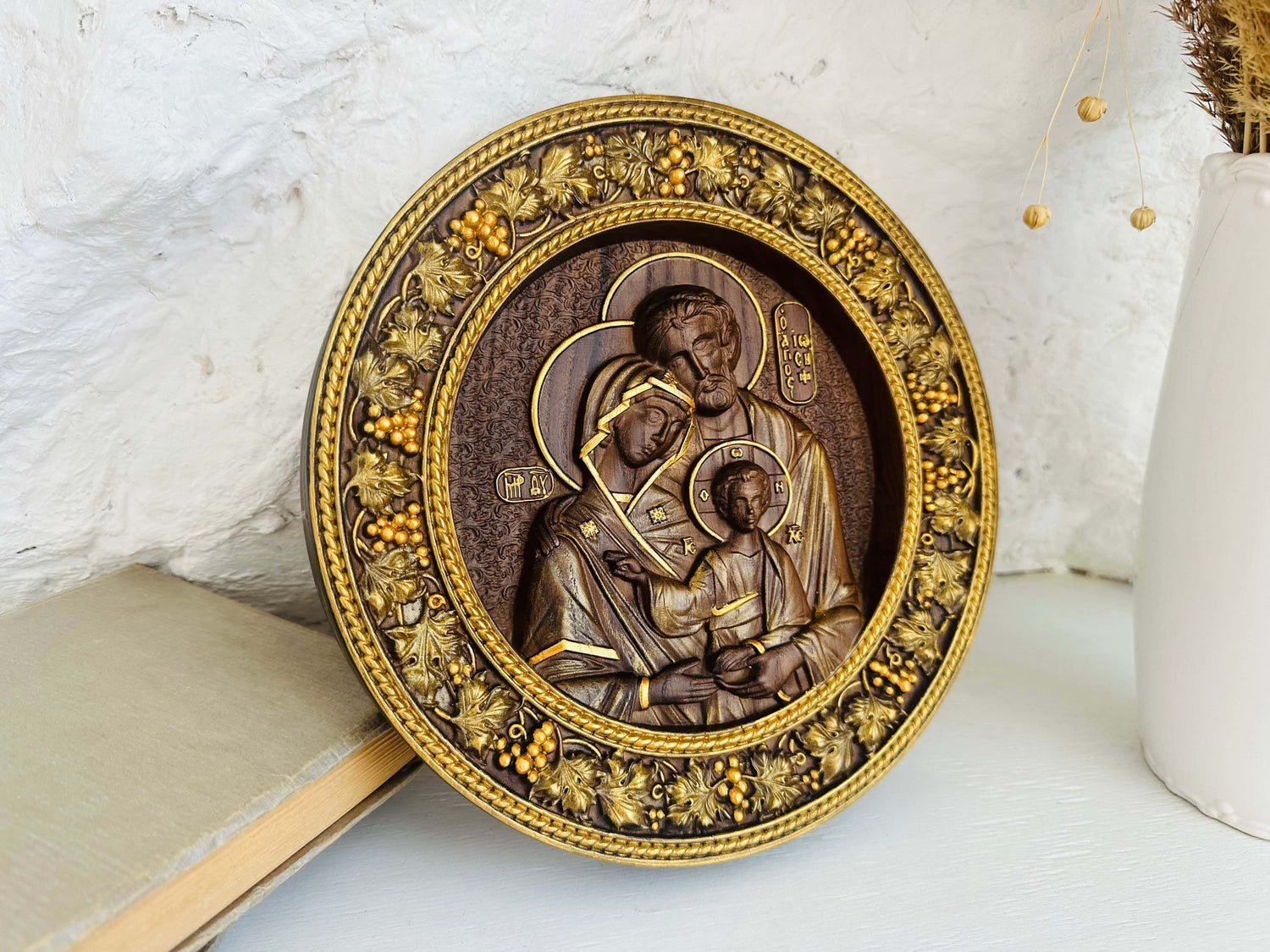 Holy Family round - Kozak Work Shop