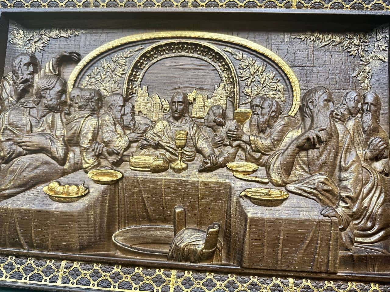 The Last Supper Wooden Sculpture with Classical Frame - Kozak Work Shop