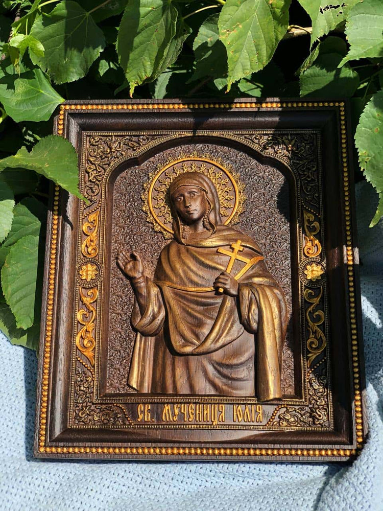 Saint Julia - Kozak Work Shop