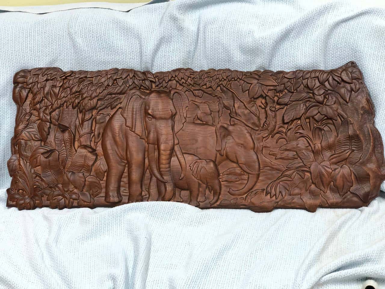 Elephants Wooden Carved Sculpture - Kozak Work Shop