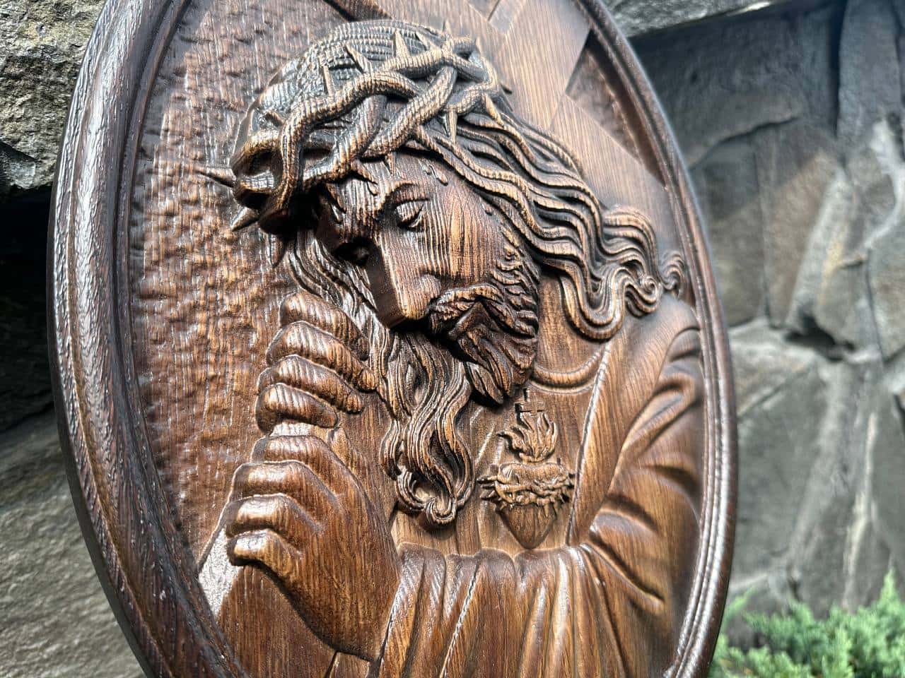 Jesus  wearing the crown of Thorns - Kozak Work Shop