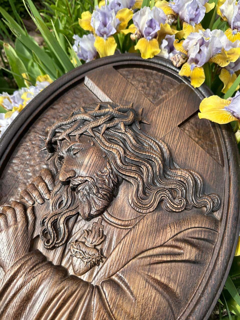 Jesus  wearing the crown of Thorns - Kozak Work Shop