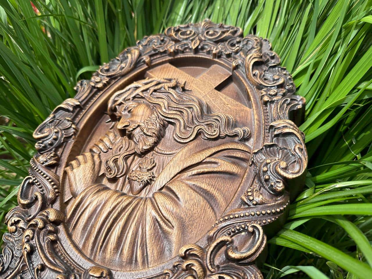 Jesus  wearing the crown of Thorns - Kozak Work Shop