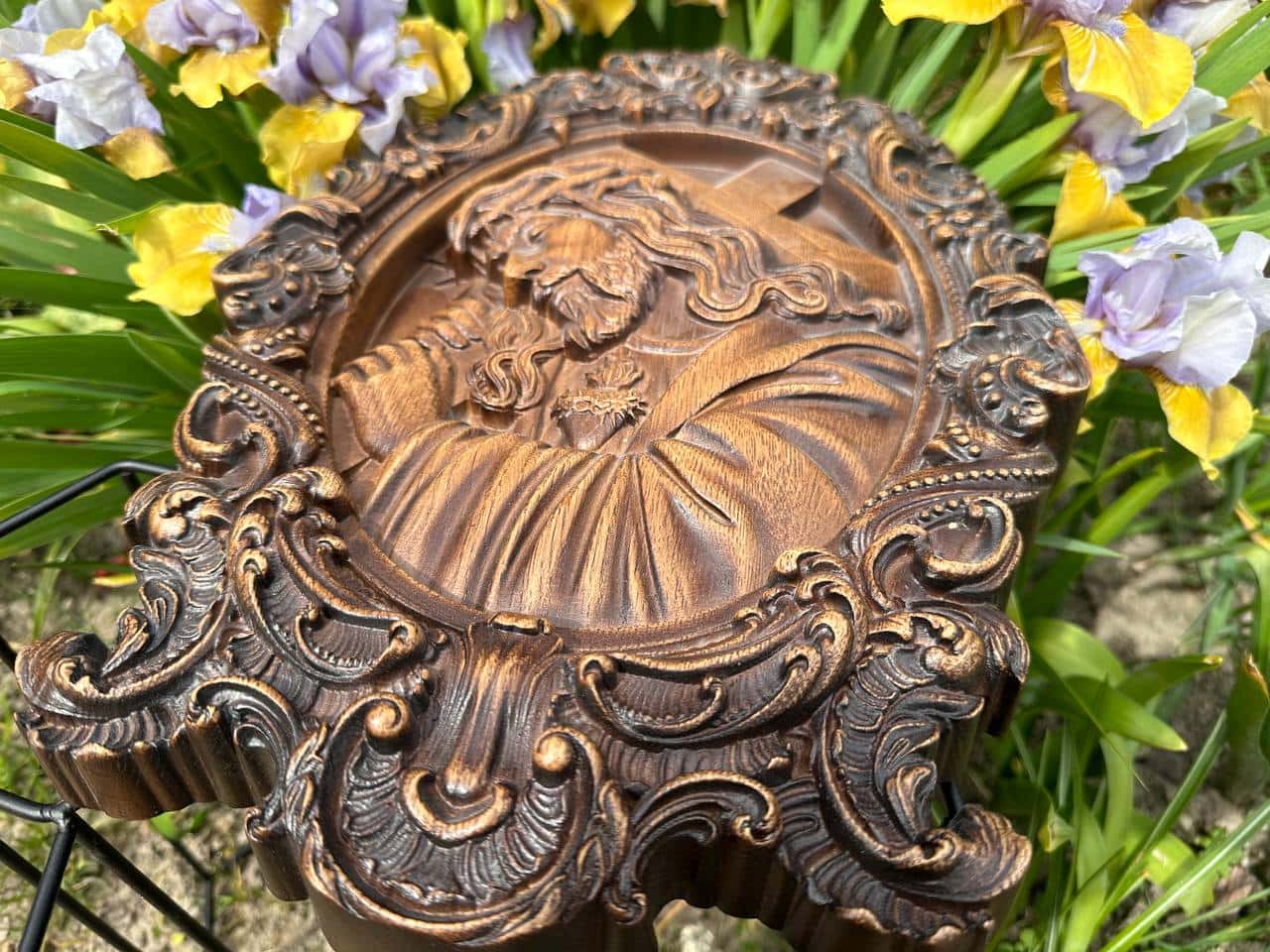 Jesus  wearing the crown of Thorns - Kozak Work Shop