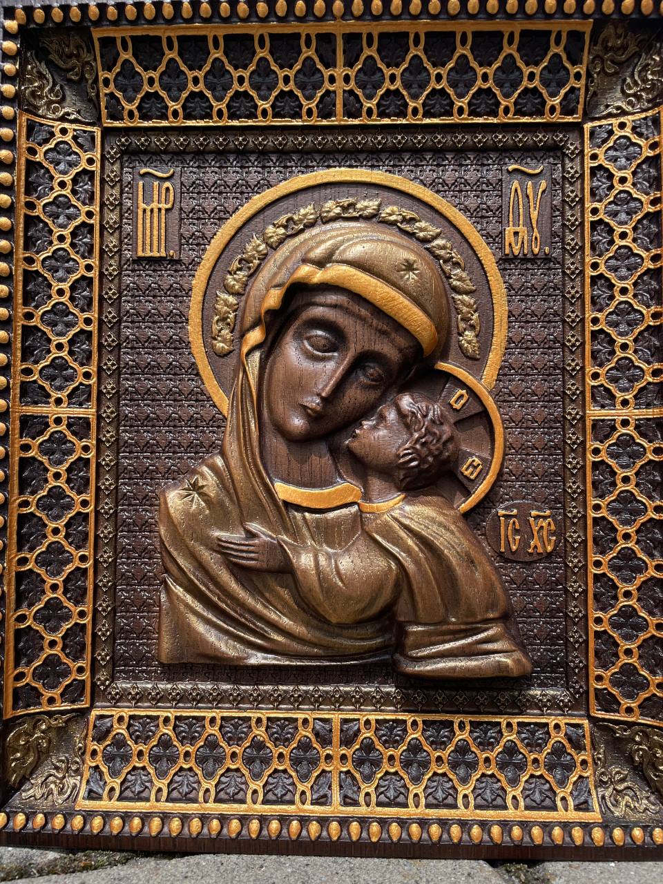 Virgin Mary Image Gothic frame - Kozak Work Shop