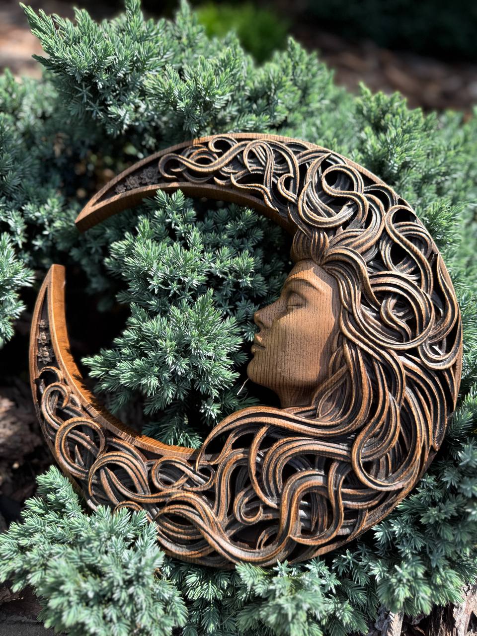 Crescent moon with woman face - Kozak Work Shop