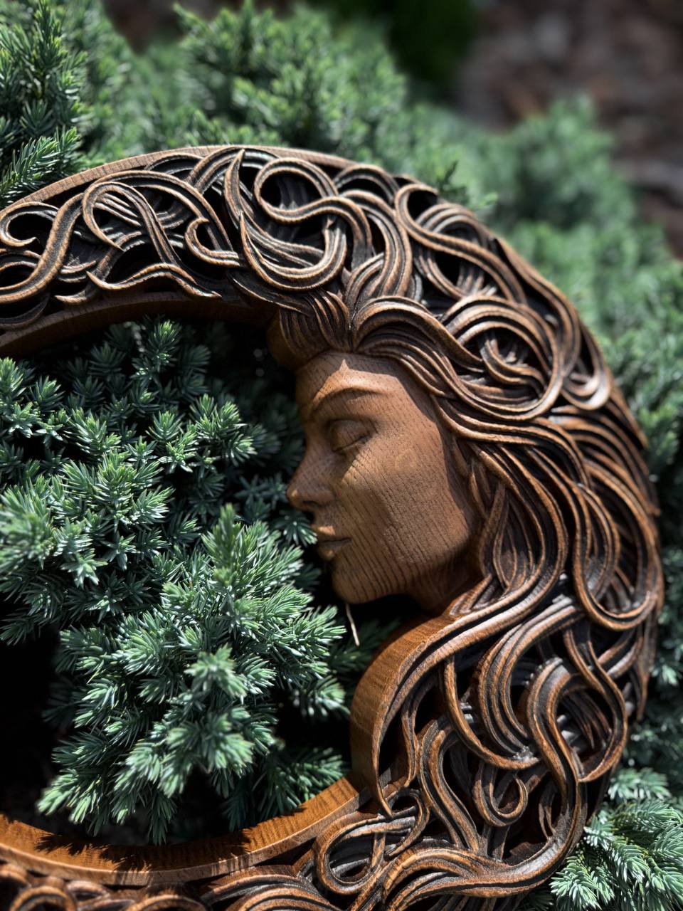Crescent moon with woman face - Kozak Work Shop