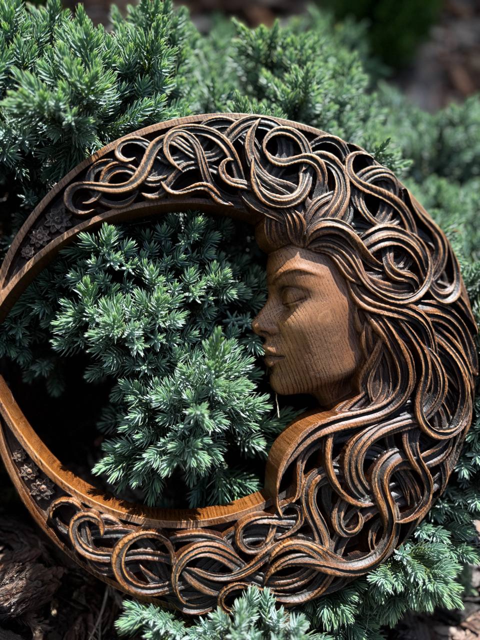 Crescent moon with woman face - Kozak Work Shop