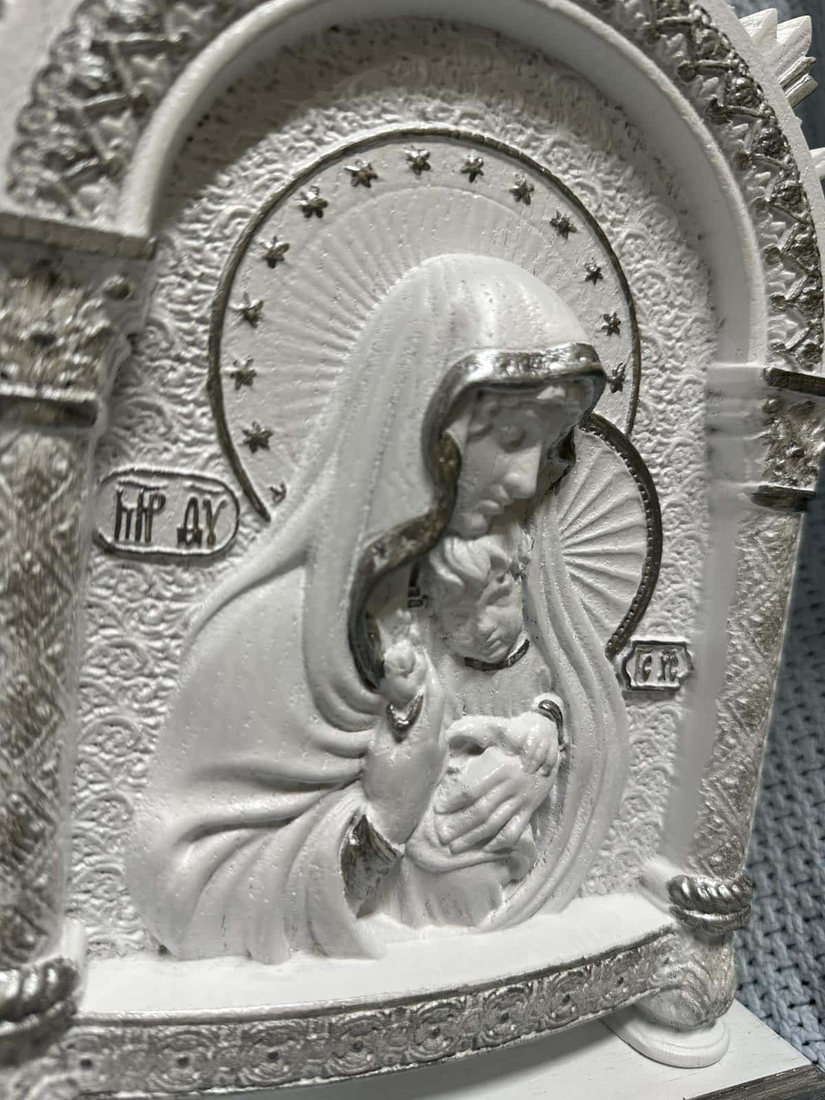 Virgin Mary on the stand - Kozak Work Shop