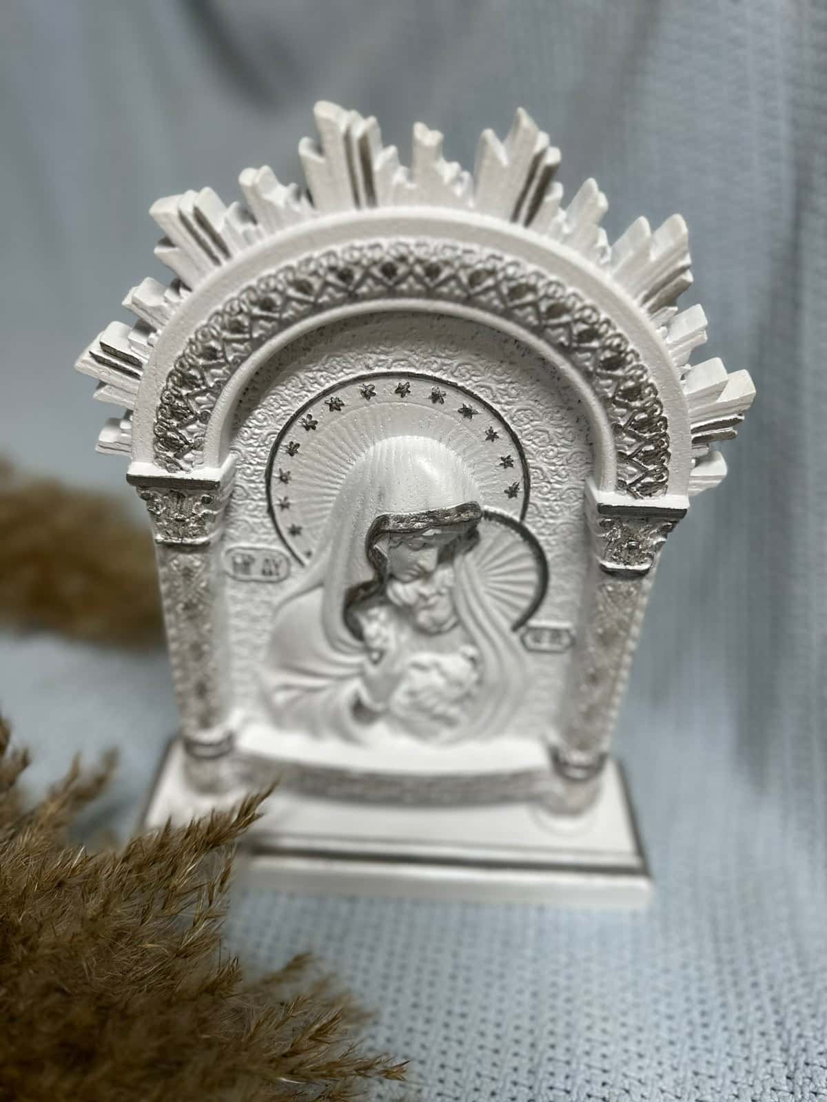 Virgin Mary on the stand - Kozak Work Shop