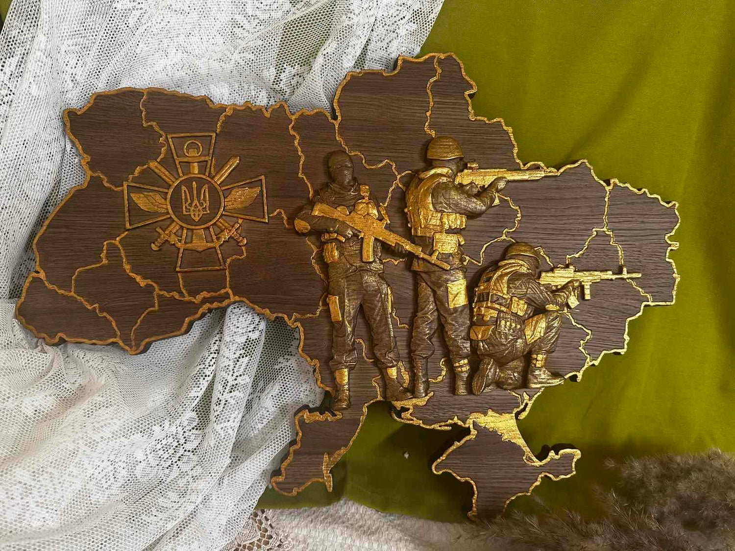 Ukrainian map with Ukrainian solgiers - Kozak Work Shop