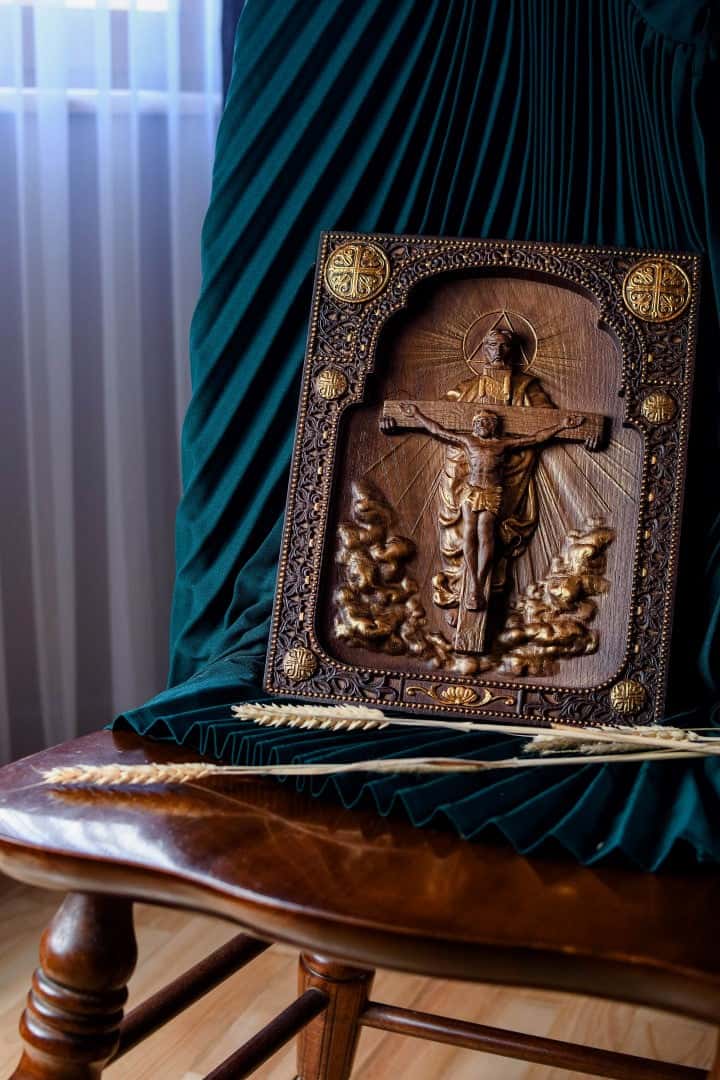 Our Lord Jesus on the cross Easter wall plaque - Kozak Work Shop