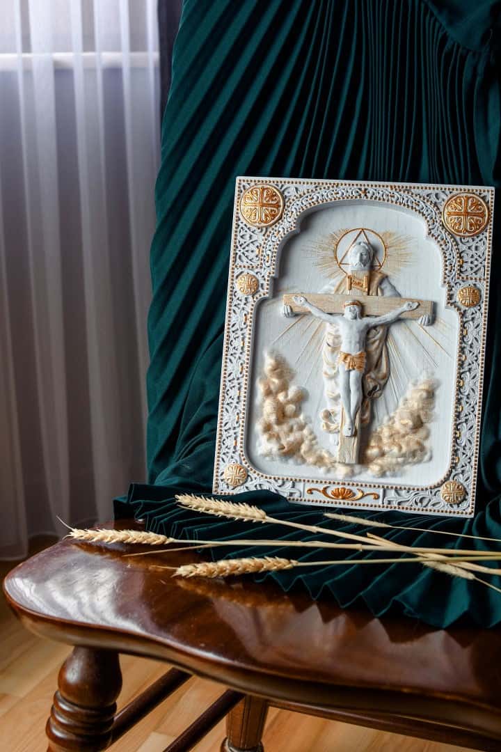 Our Lord Jesus on the cross Easter wall plaque - Kozak Work Shop