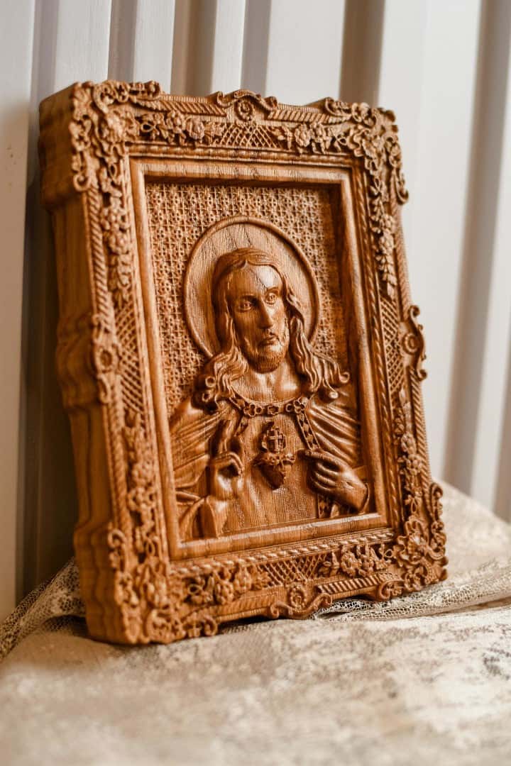 Sacred Heart of Jesus Wooden Image Floral Design - Kozak Work Shop