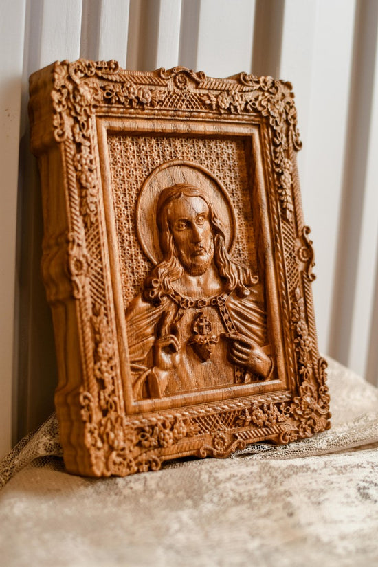 Sacred Heart of Jesus Wooden Image Floral Design