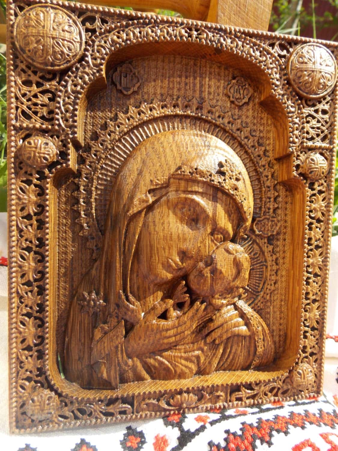 Virgin Mary and Baby Jesus Wooden Icon Classic 157