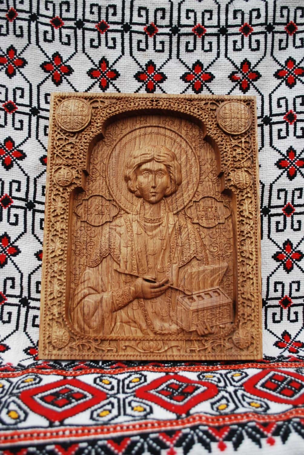 Saint Panteleymon Classic Frame 353