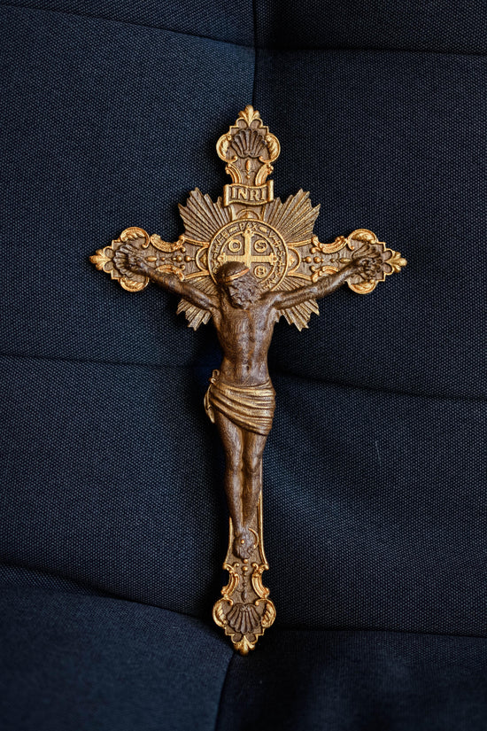 Wall Wooden Carved Jesus Crucifix