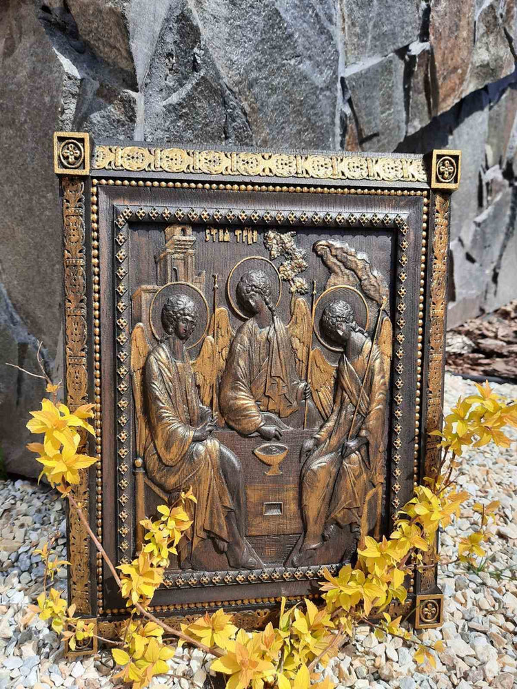 Exquisite Wooden Holy Trinity Icon Decorations for Religious Home Decor and Stunning Gift Ideas