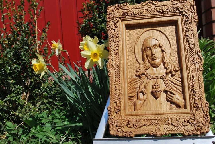 Sacred Heart of Jesus Wooden Image Floral Design