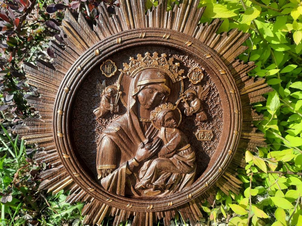 Virgin Mary of Perpetual Help with shinning