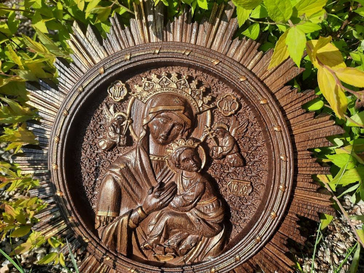 Virgin Mary of Perpetual Help with shinning