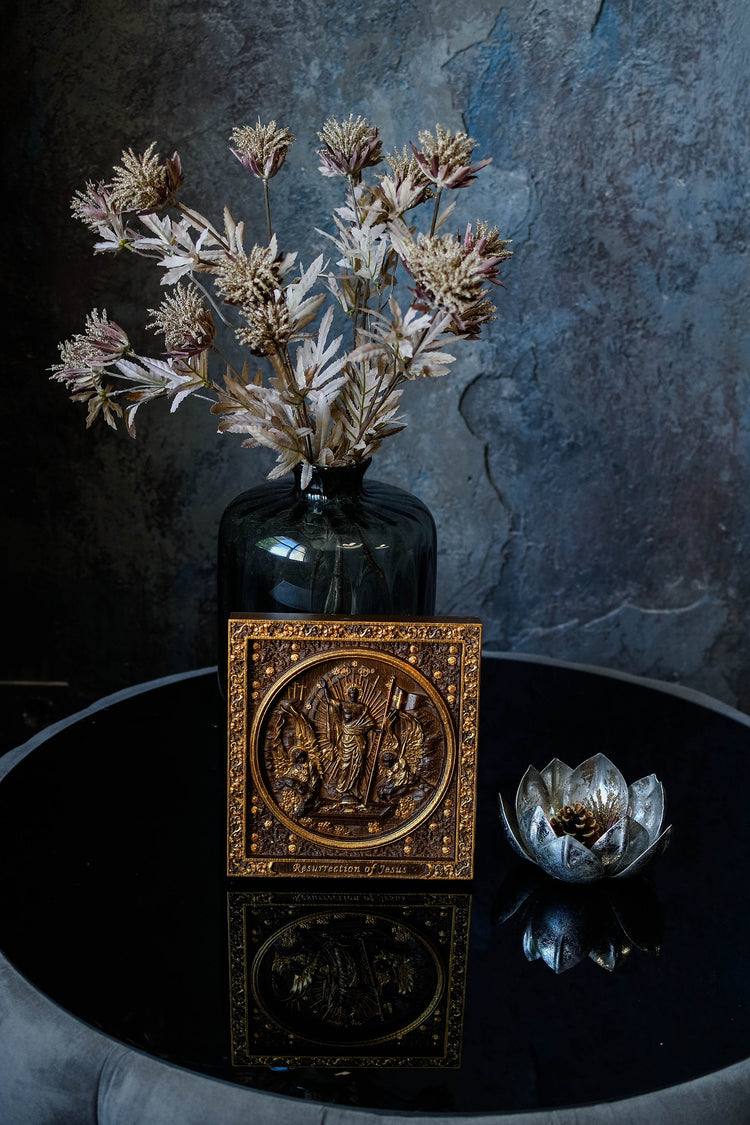 Resurrection of Crist wooden Carved Plaque