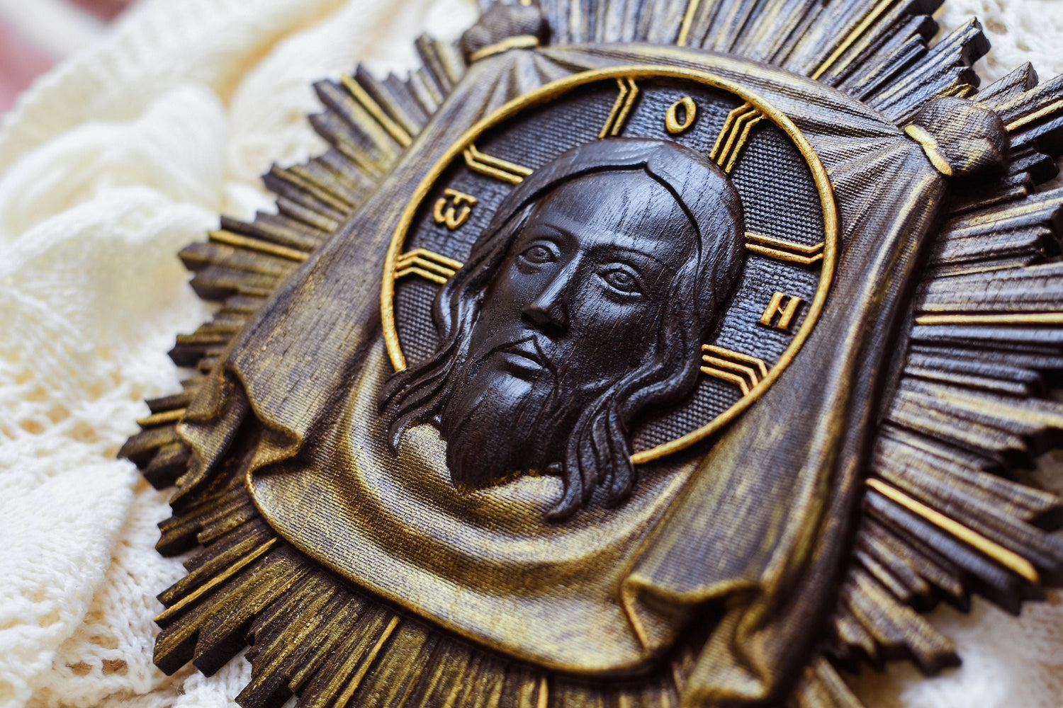 Veil of Veronica with shinning