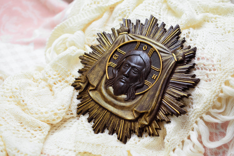 Veil of Veronica with shinning