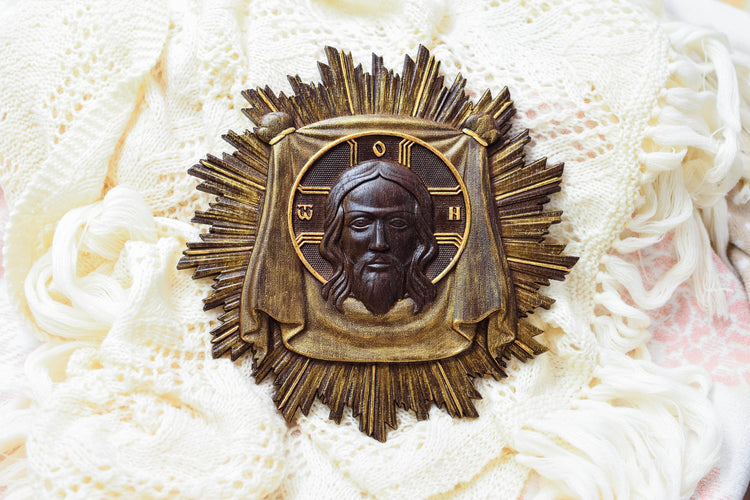 Veil of Veronica with shinning