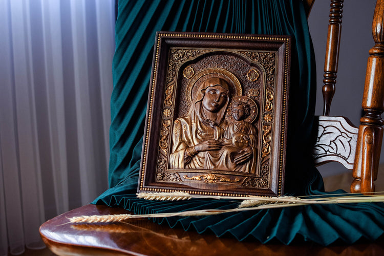 Virgin Mary wall plaque