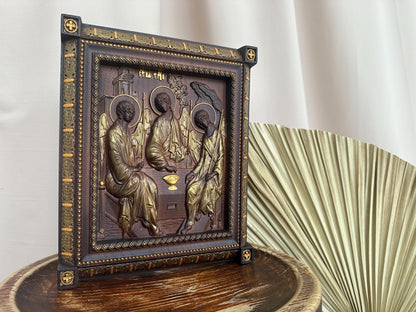 Exquisite Wooden Holy Trinity Icon Decorations for Religious Home Decor and Stunning Gift Ideas