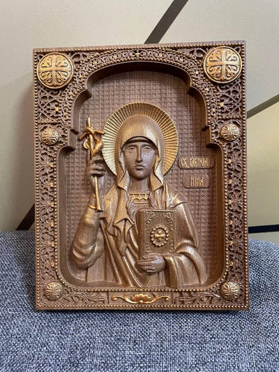 Saint Nina