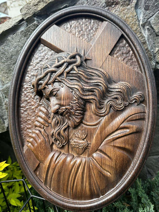 Jesus  wearing the crown of Thorns - Kozak Work Shop