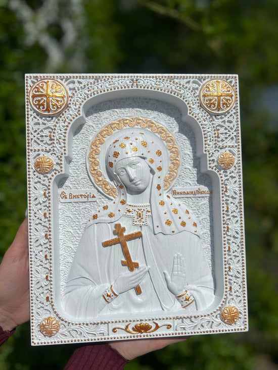 Saint Victoria handmade decor