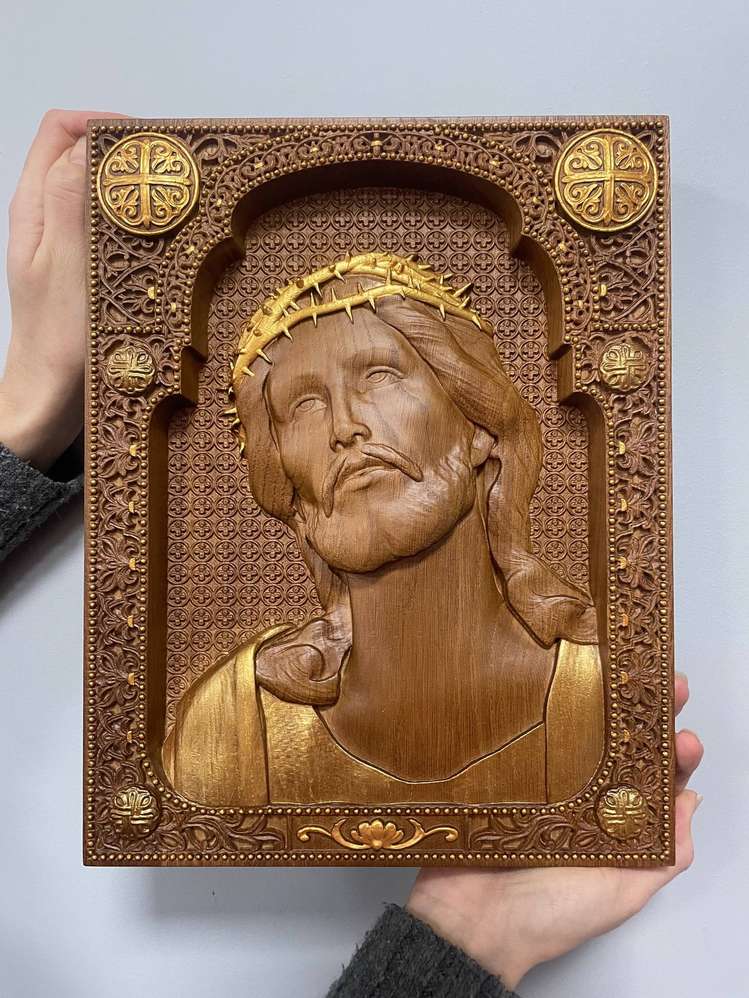 Jesus Christ Wearing Crown of Thorns Wooden Image Classical - Kozak Work Shop