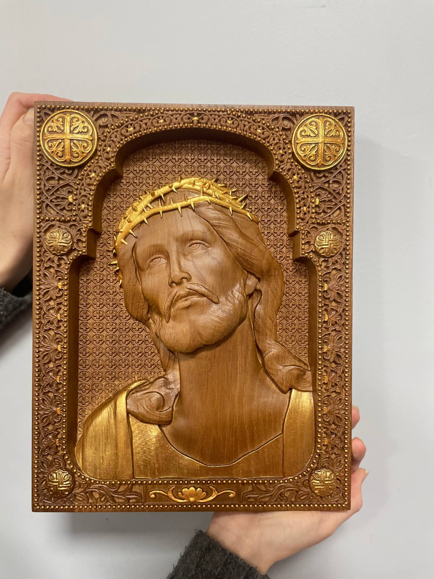 Jesus Christ Wearing Crown of Thorns Wooden Image Classical - Kozak Work Shop