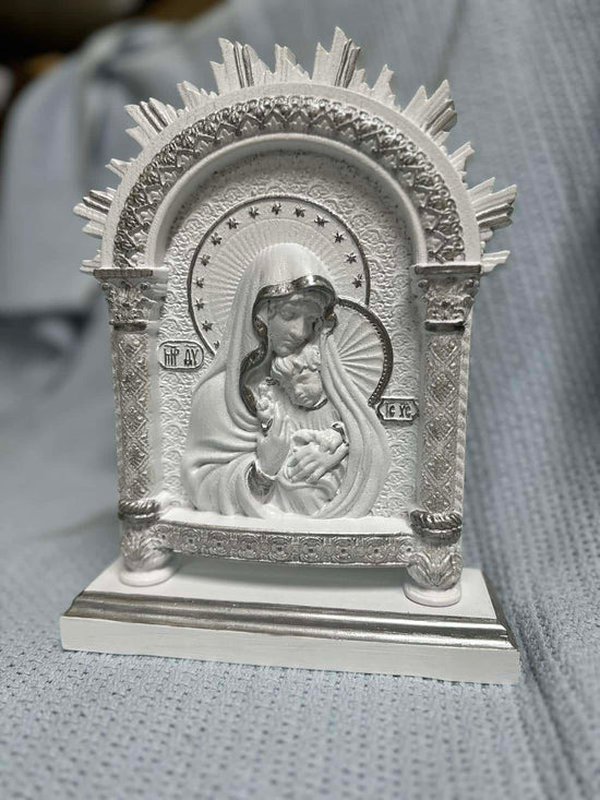 Virgin Mary on the stand - Kozak Work Shop