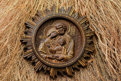 Holy Family with rays