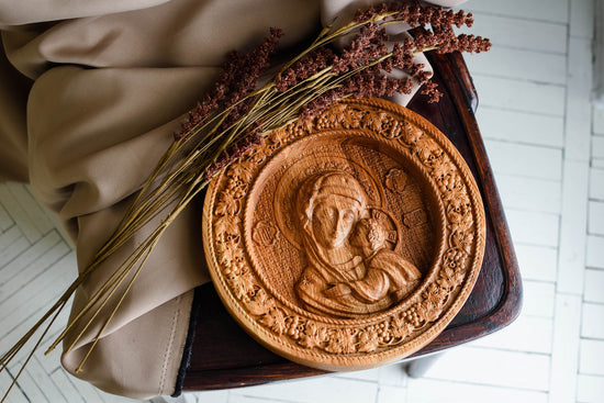 Virgin Mary and Baby Jesus Round sculpture