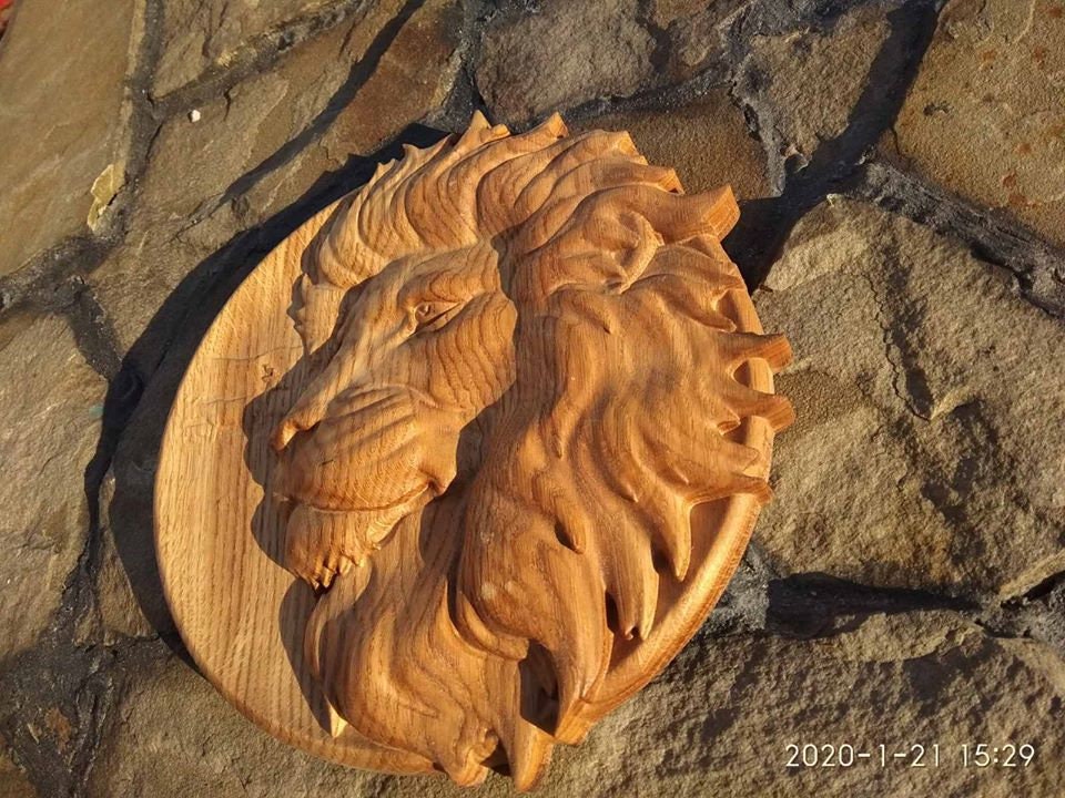 Lion King Wooden Carved Plaque 242